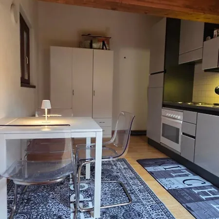 Du Apartment *